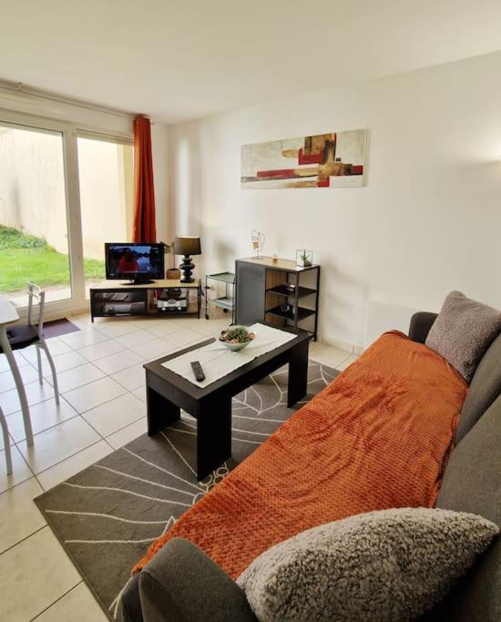 Appartement Votre Cocon Avec Baignoire Et Wifi A 15 Min A Pied Du Centre D'amiens *